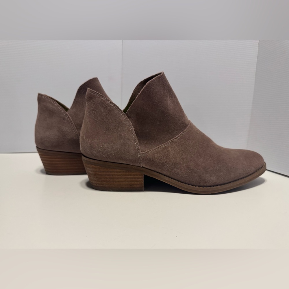 Lucky Brand Women’s Suede Ankle Booties 9.5 - Picture 4 of 10